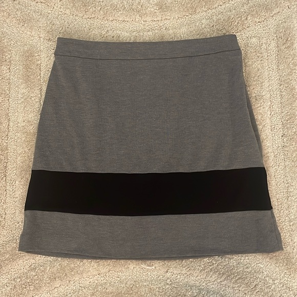 Loft black gray stripe color block side zipper skirt sz 6 - Picture 1 of 2